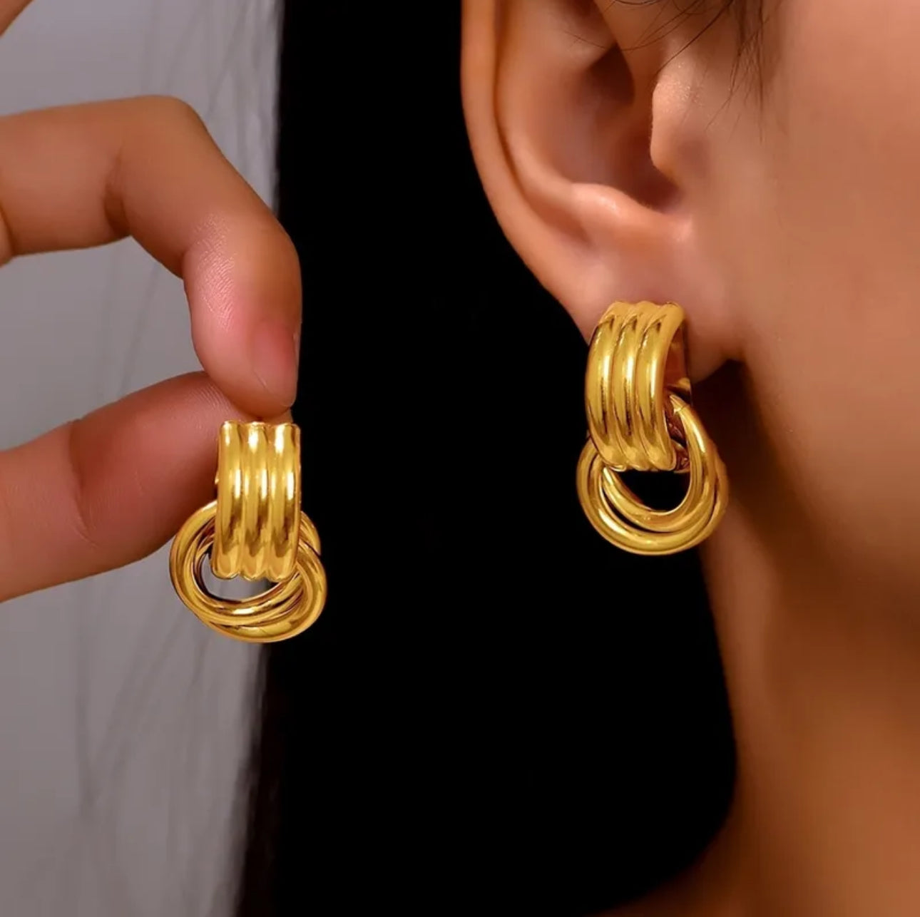 Vacation Luxe C-Shape Earrings