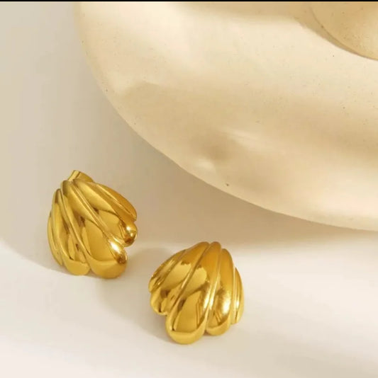 Simple Vacation Stud Earrings